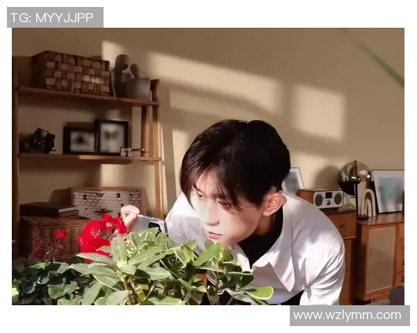 易烊千玺热爱足球 揭秘他最崇拜的球星背后的故事