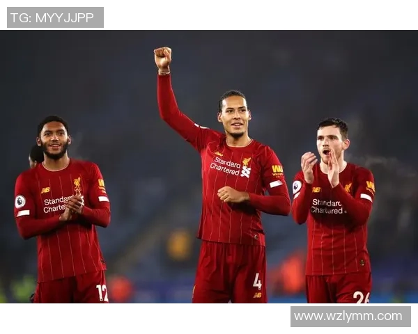 荷兰足球名将范迪克：从青涩小将到世界级后卫的辉煌历程